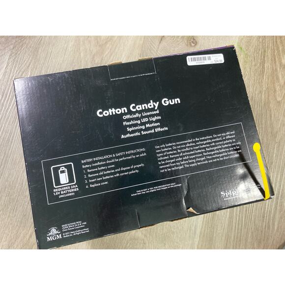 Killer Klowns from Outer Space Cotton Candy Blaster Prop Spirit Halloween - Picture 4 of 12